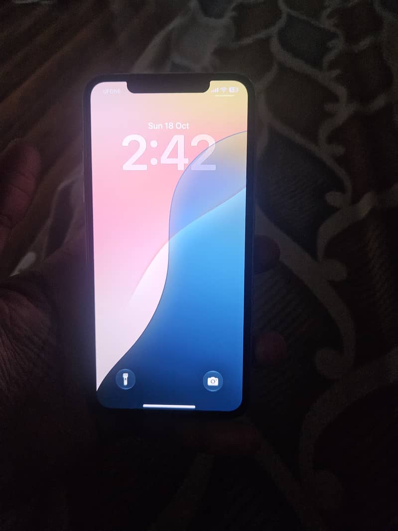 Apple iPhone 11 Pro Max 2