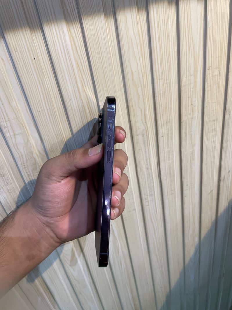 iPhone 14 Pro Max 6