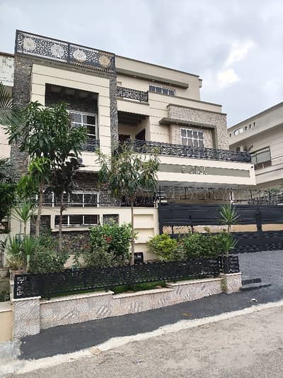 G-13/4 New Double Storey Size 35x70 Stylish House Ideal Location For Sale