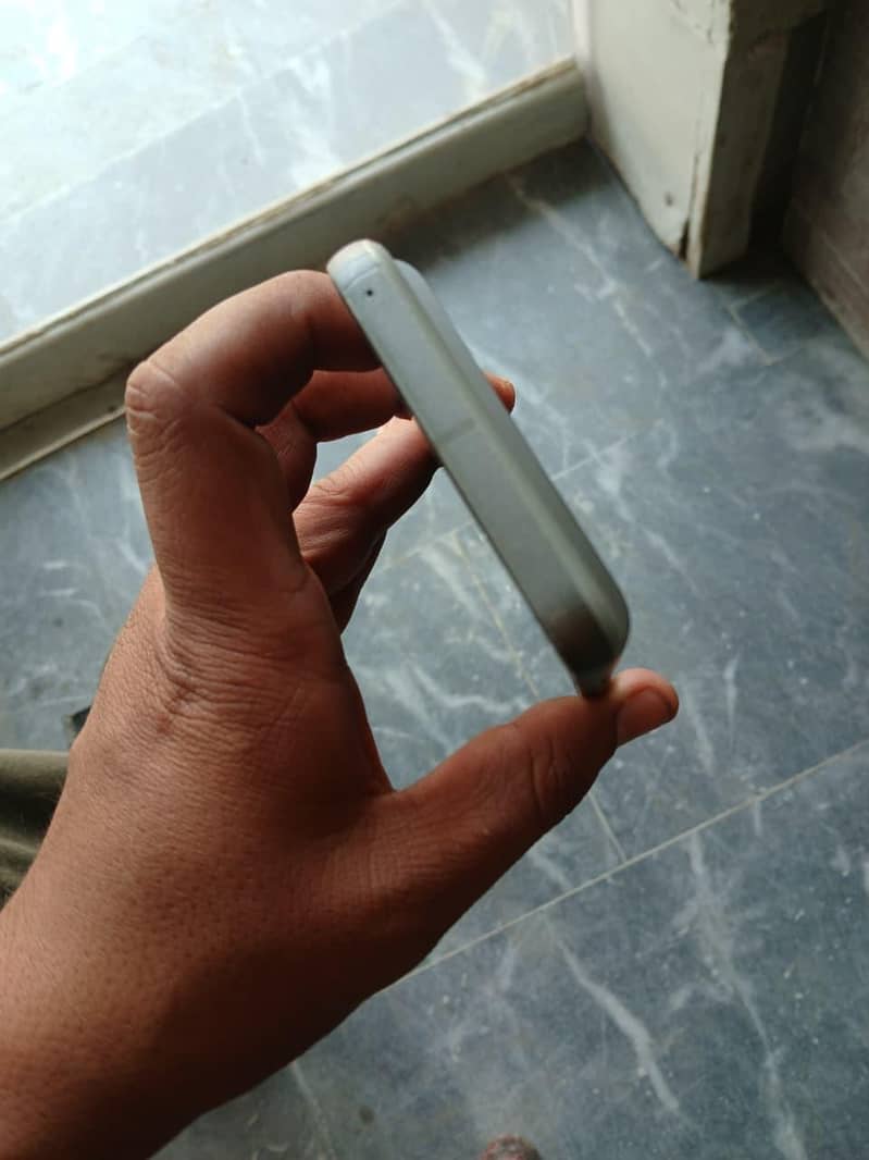 Google Pixel 8 1