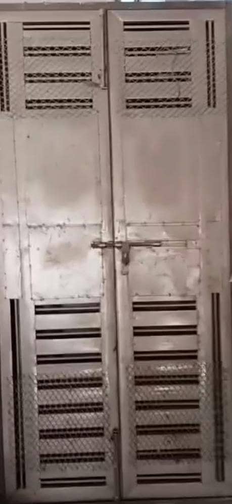 iron door 0