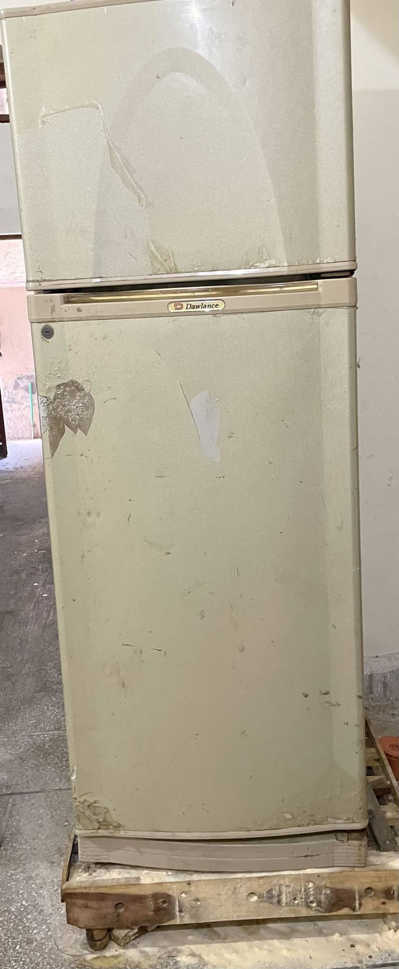 Dawlance refrigerator 1