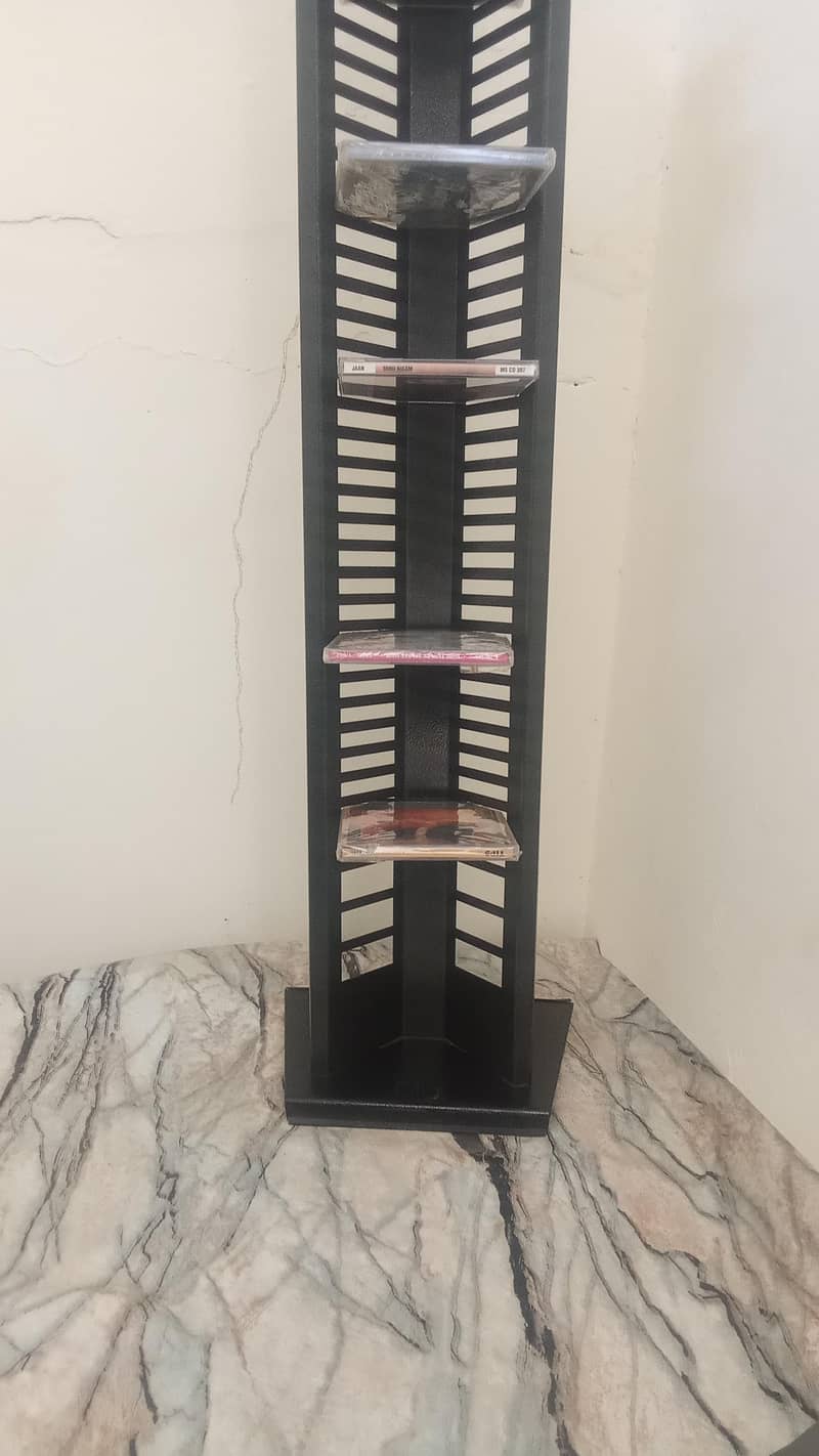 CD stand 0