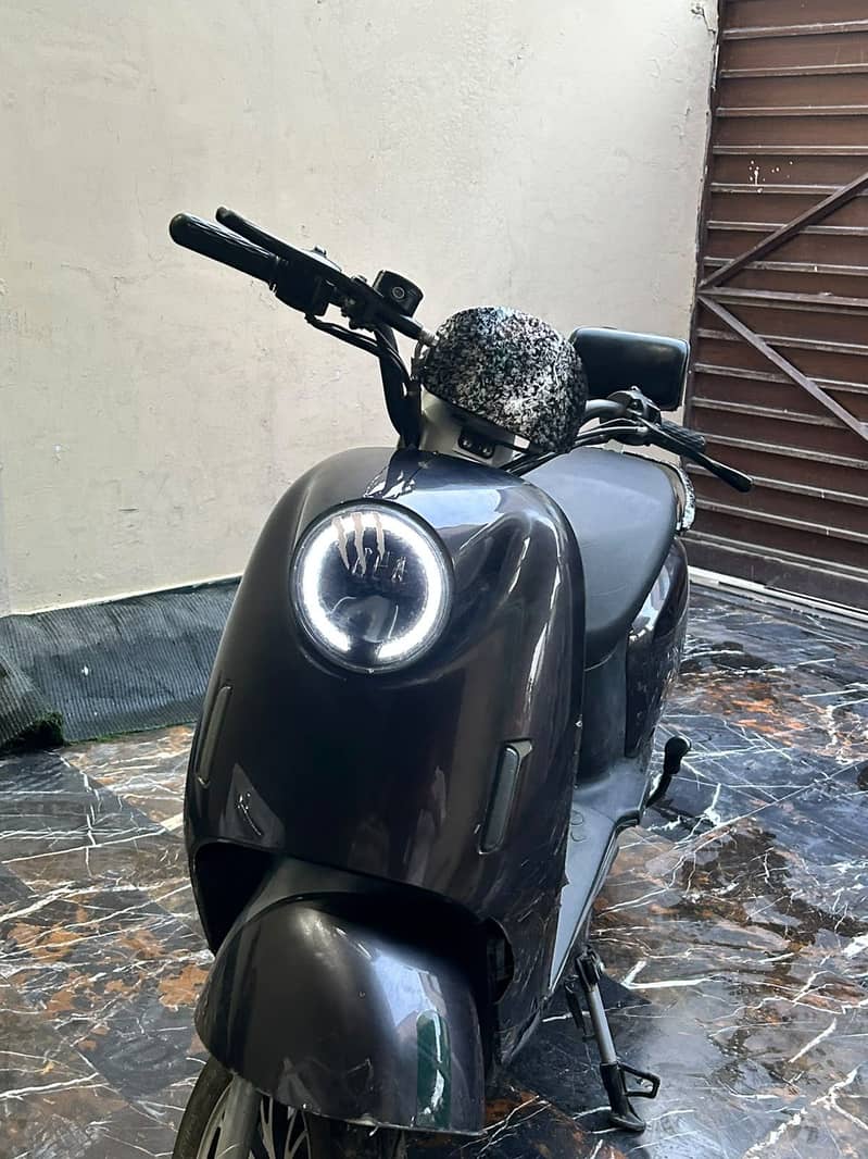 Electric scooty 1