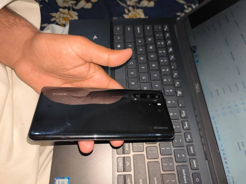 Huawei P30 Pro 0