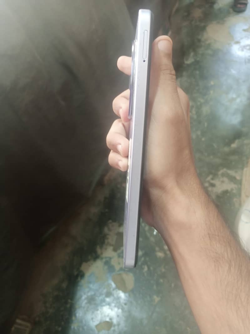 Realme C31 0
