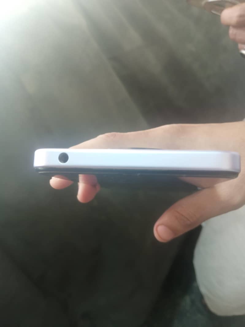 Realme C31 1