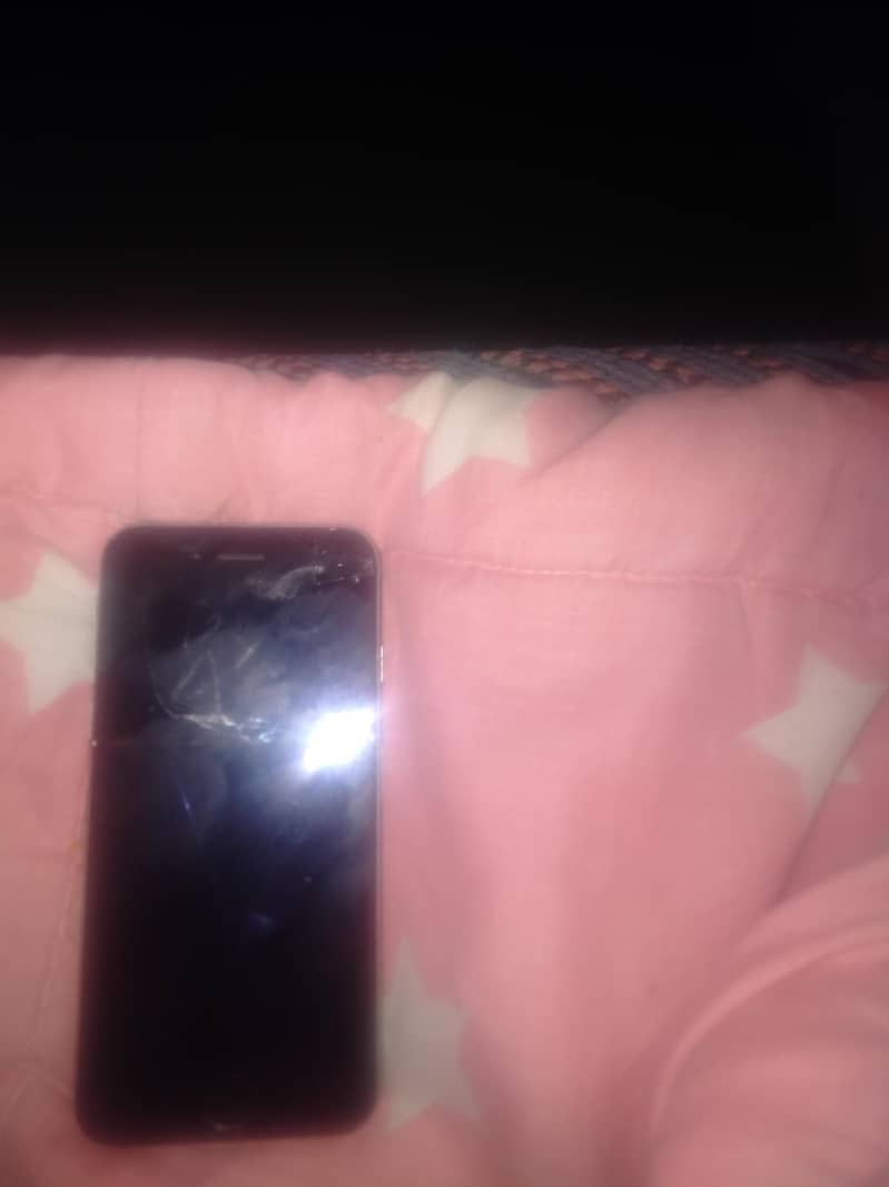 Apple iPhone 6S 0