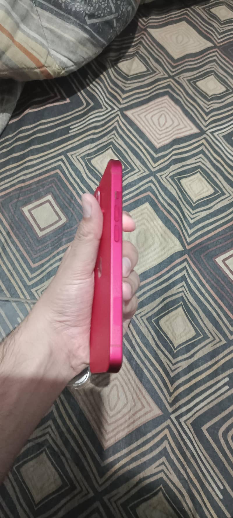 Apple iPhone 14 4