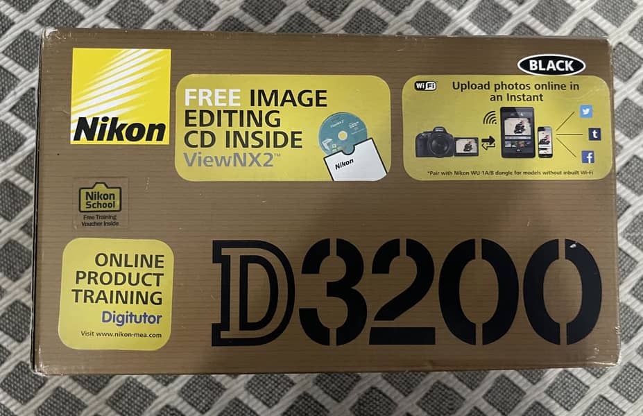 Nikon D 3200 2