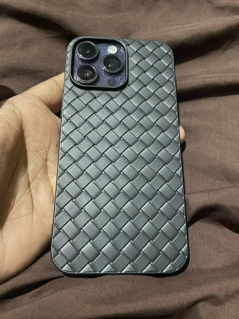 Apple iPhone 14 Pro Max 4