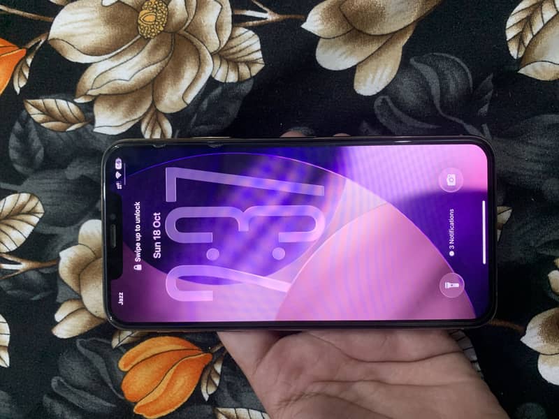 Apple iPhone 11 Pro Max 6