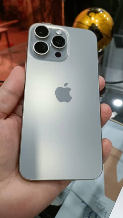 Apple iPhone 15 Pro Max