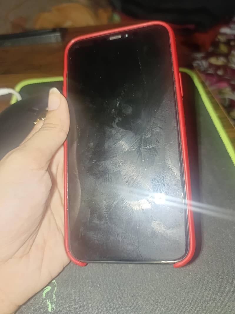 Apple iPhone 11 Pro 1
