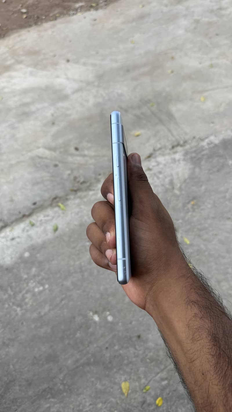Google Pixel 7a 5