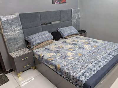 Full Bedroom Set with Mirror and setty and Wardrobe