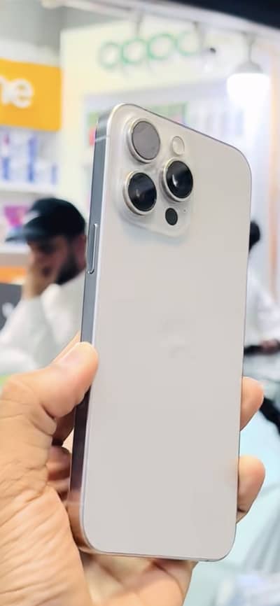 Apple iPhone 15 Pro Max