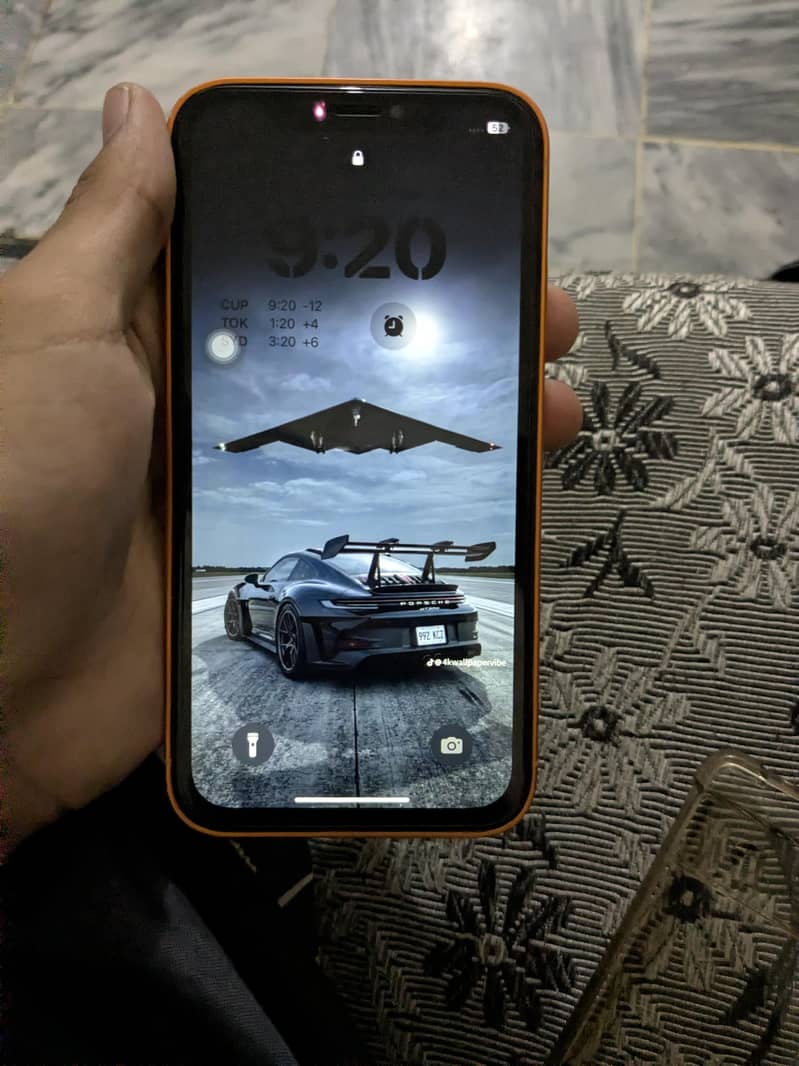 iphone XR 0