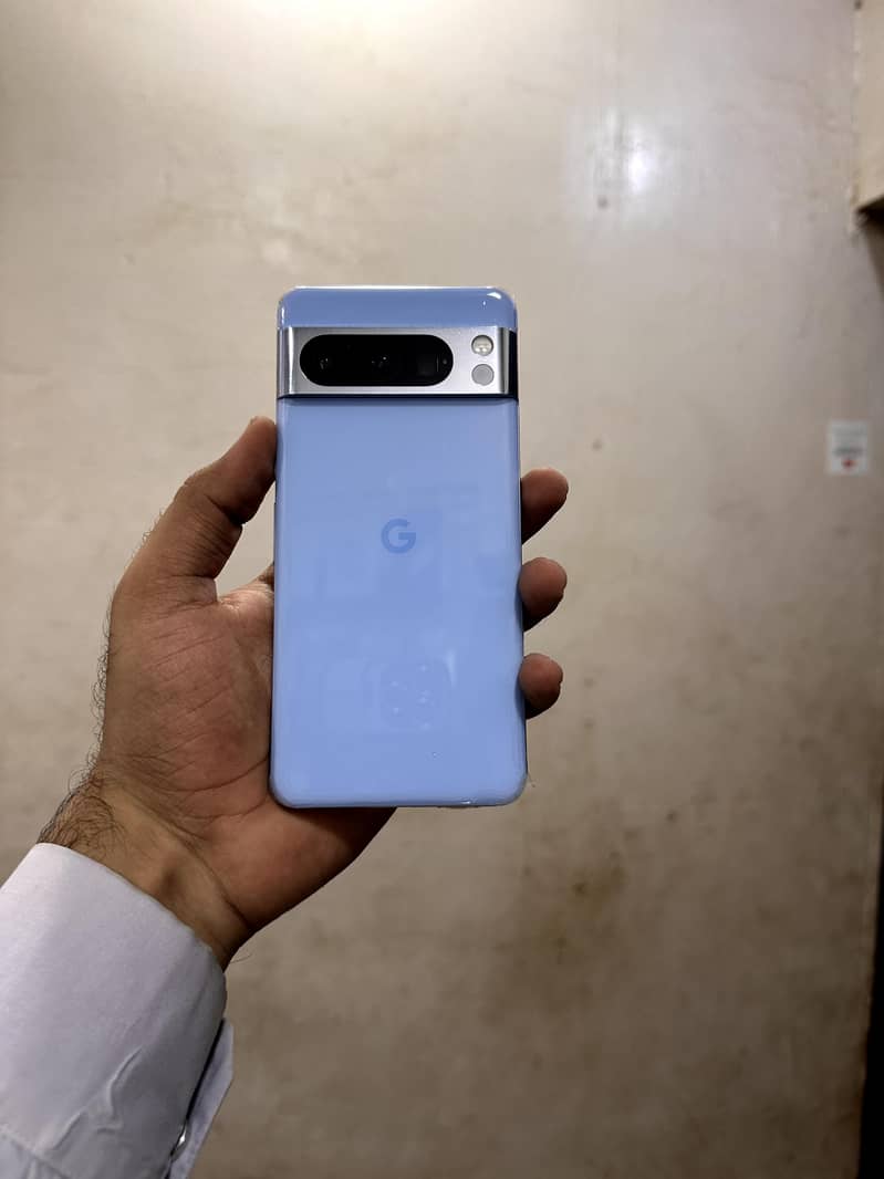 Google Pixel 8 Pro 3