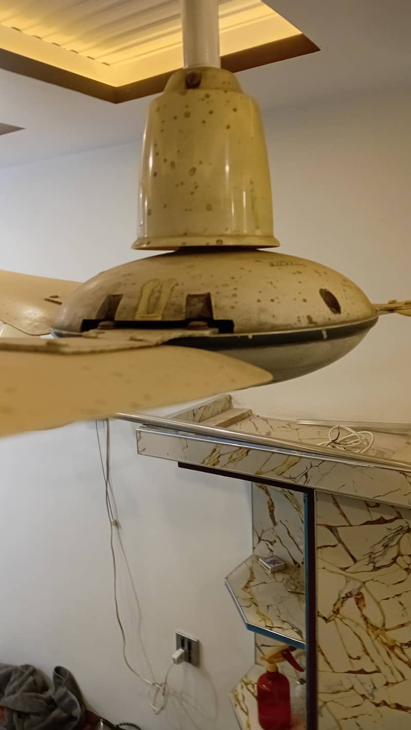 GFC Ceiling fan 0