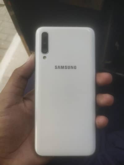 Samsung Mobile A50
