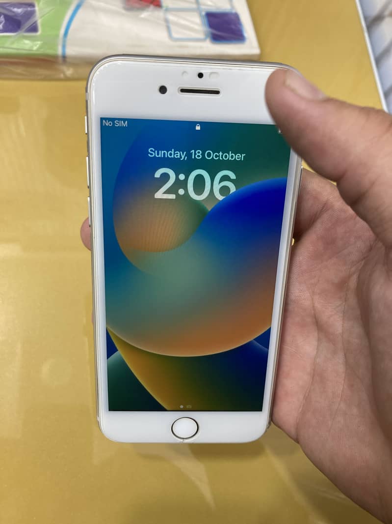 Apple iPhone 8 2