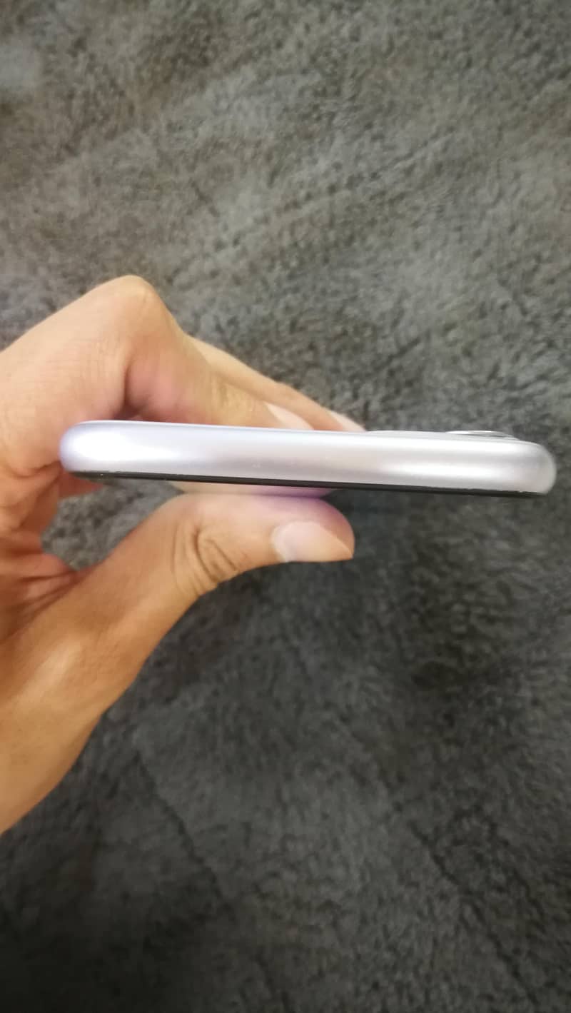 Apple iPhone 11 2