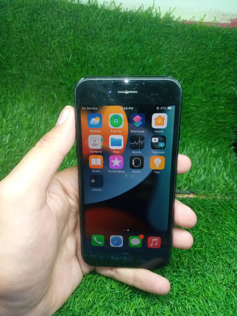 Apple iPhone 7 4