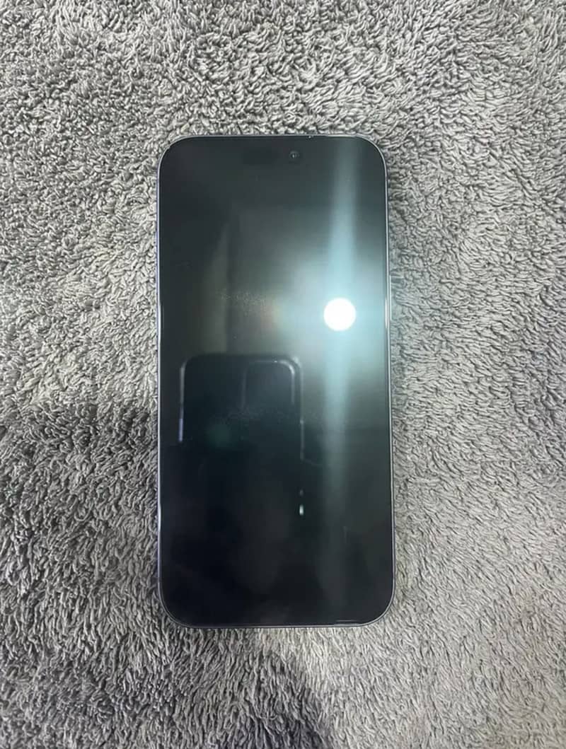 Apple iPhone 17 Pro Max 4