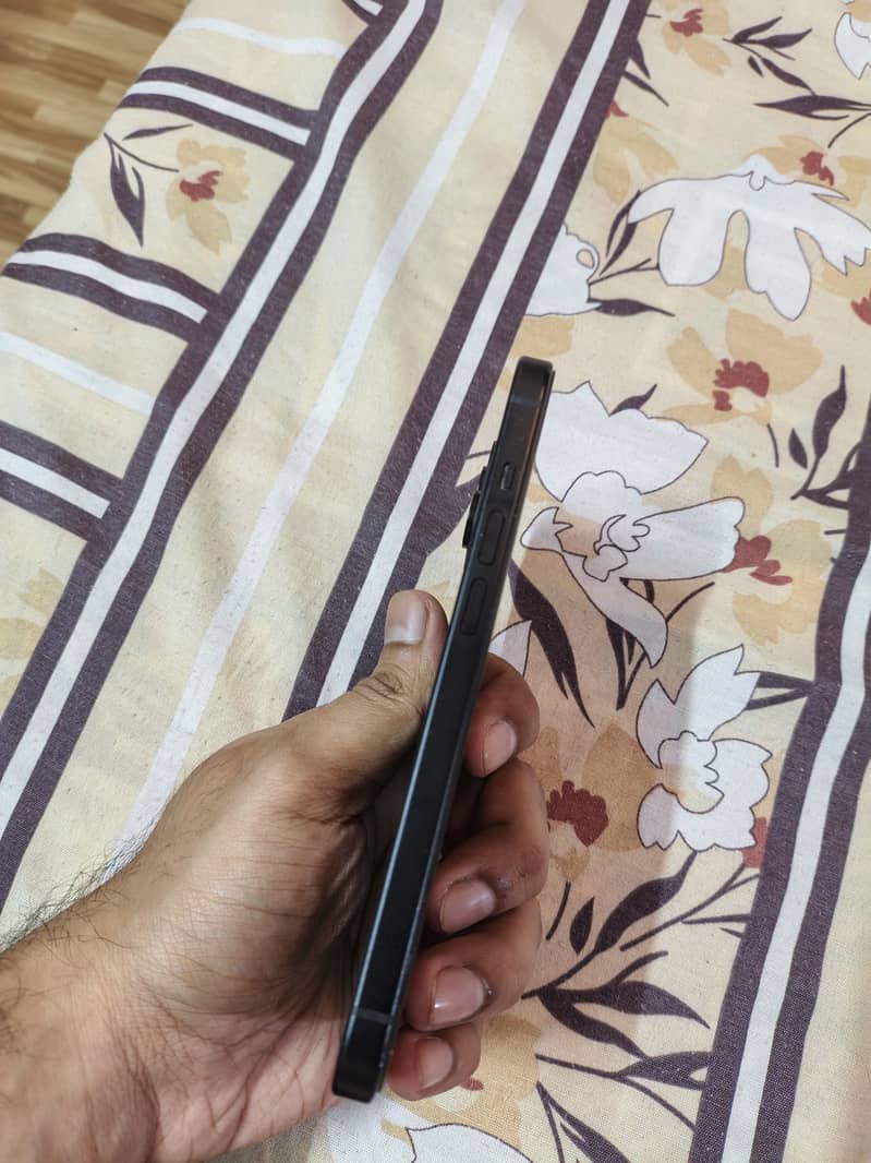 IPhone 15 Jv 8