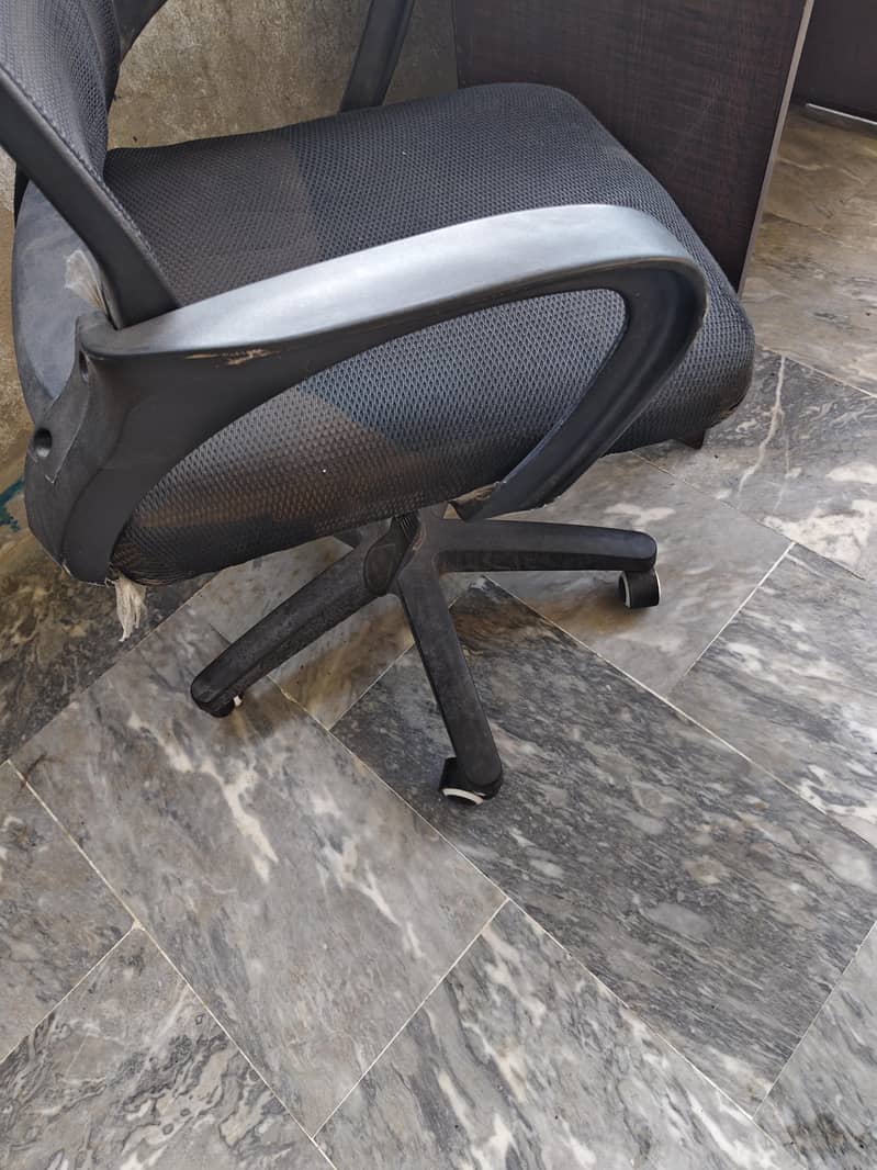computer chair 3