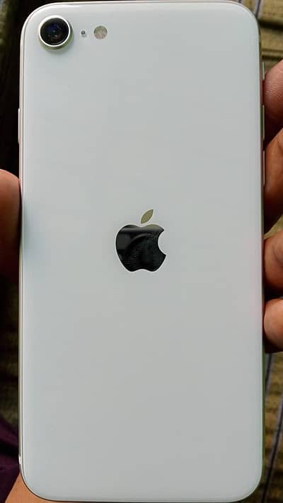 Apple iPhone SE