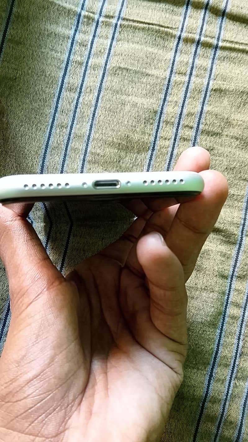Apple iPhone SE 1