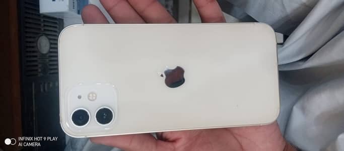 Apple iPhone 12