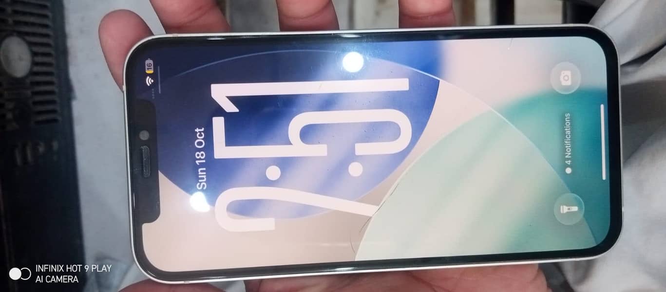 Apple iPhone 12 1