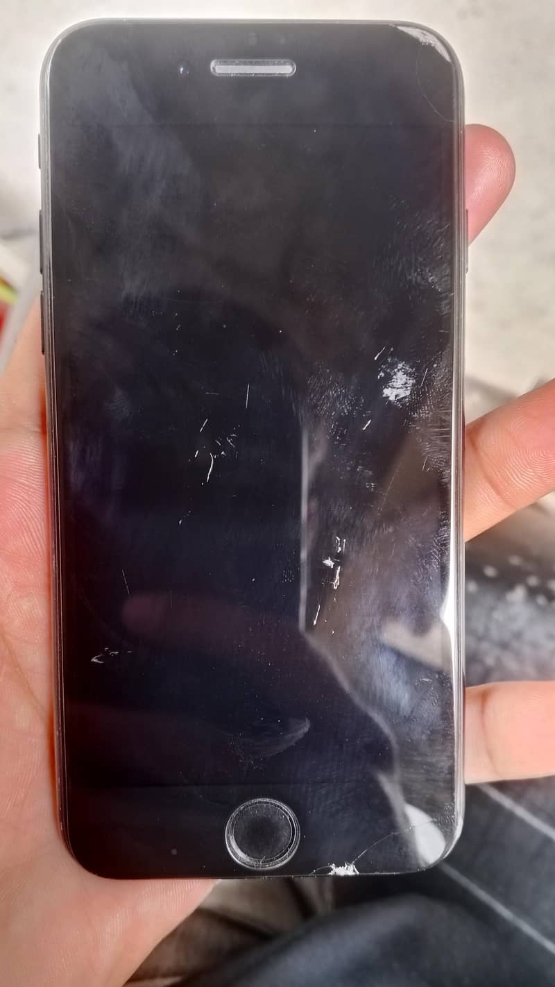 Apple iPhone 7 2