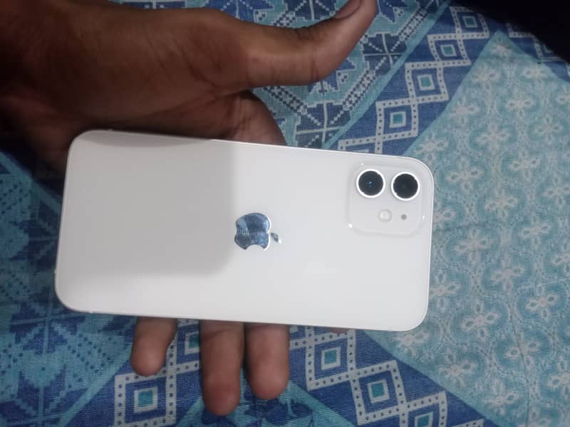 Apple iPhone 12 5