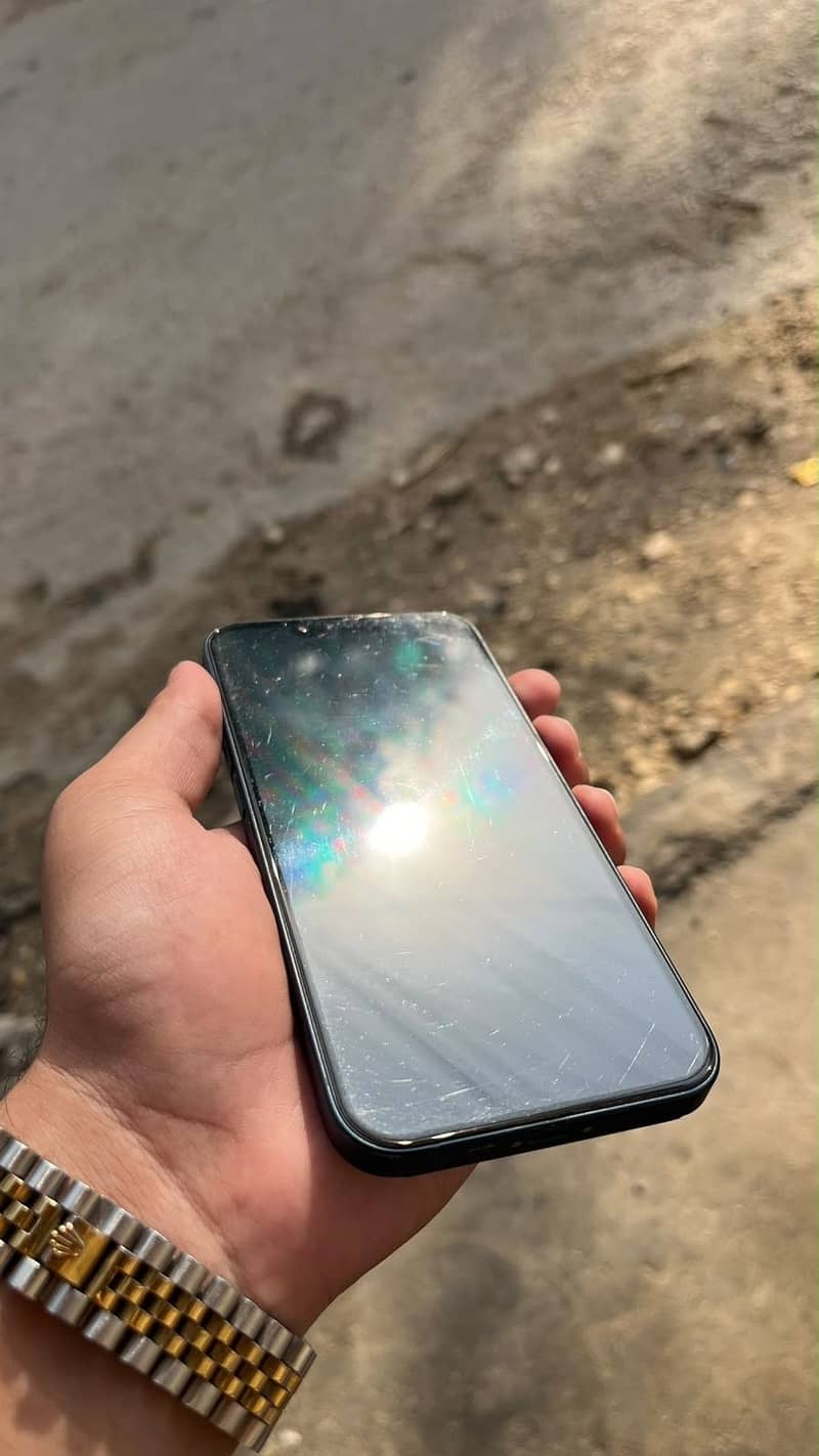 Apple iPhone 13 6