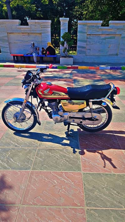 Honda 125 Gold edition