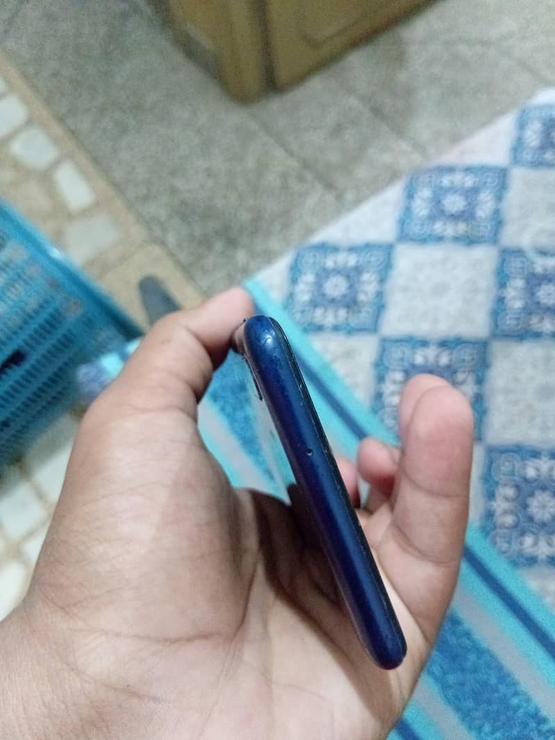 Samsung Mobile A10 3