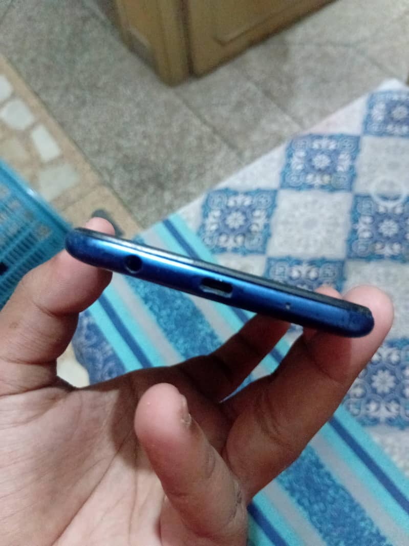 Samsung Mobile A10 5