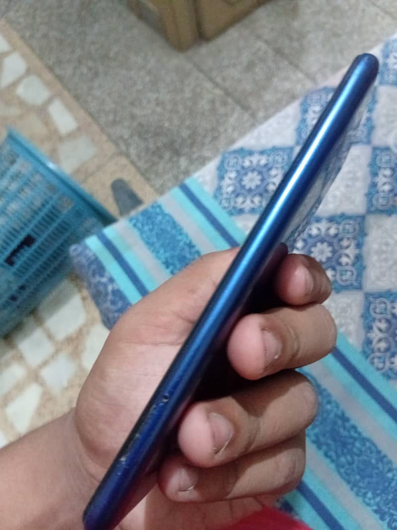 Samsung Mobile A10 6