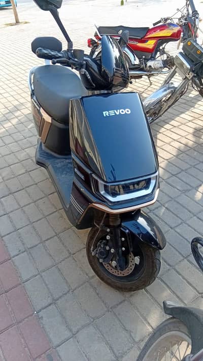 Revoo A12 Excellent condition for sale