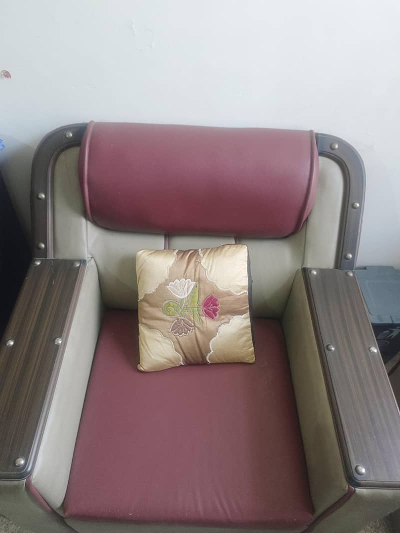 Solid wooden 5 seater sofa set 2