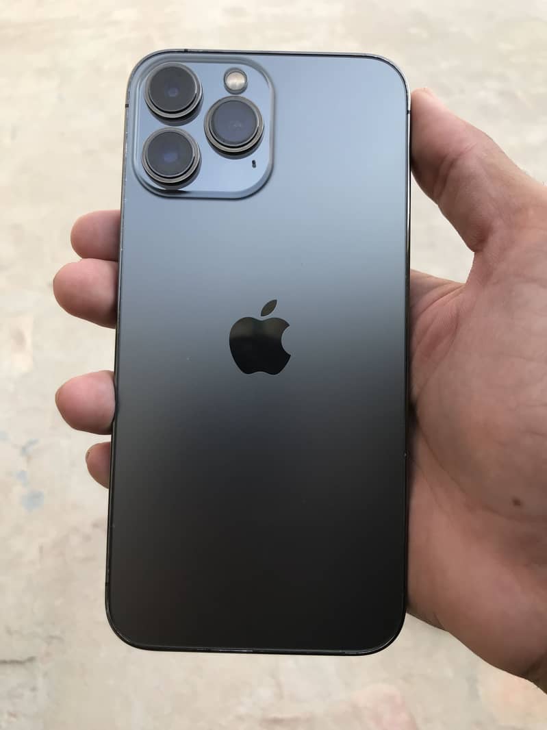 Apple iPhone 13 Pro Max 6