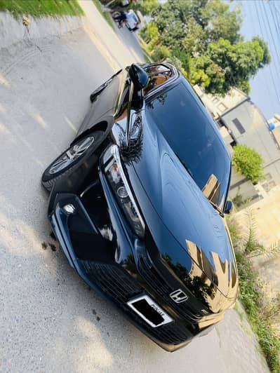 Honda civic 2024 total genuine full option