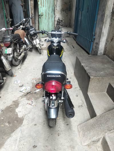 urgent sale need money 03200490144