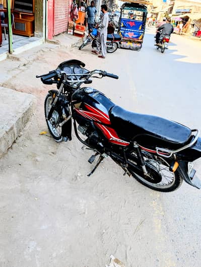 Honda Pridor Color Balck .