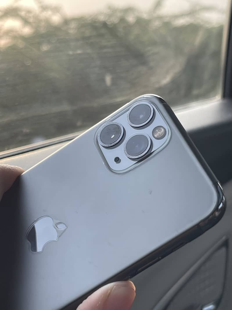 Apple iPhone 11 Pro 5