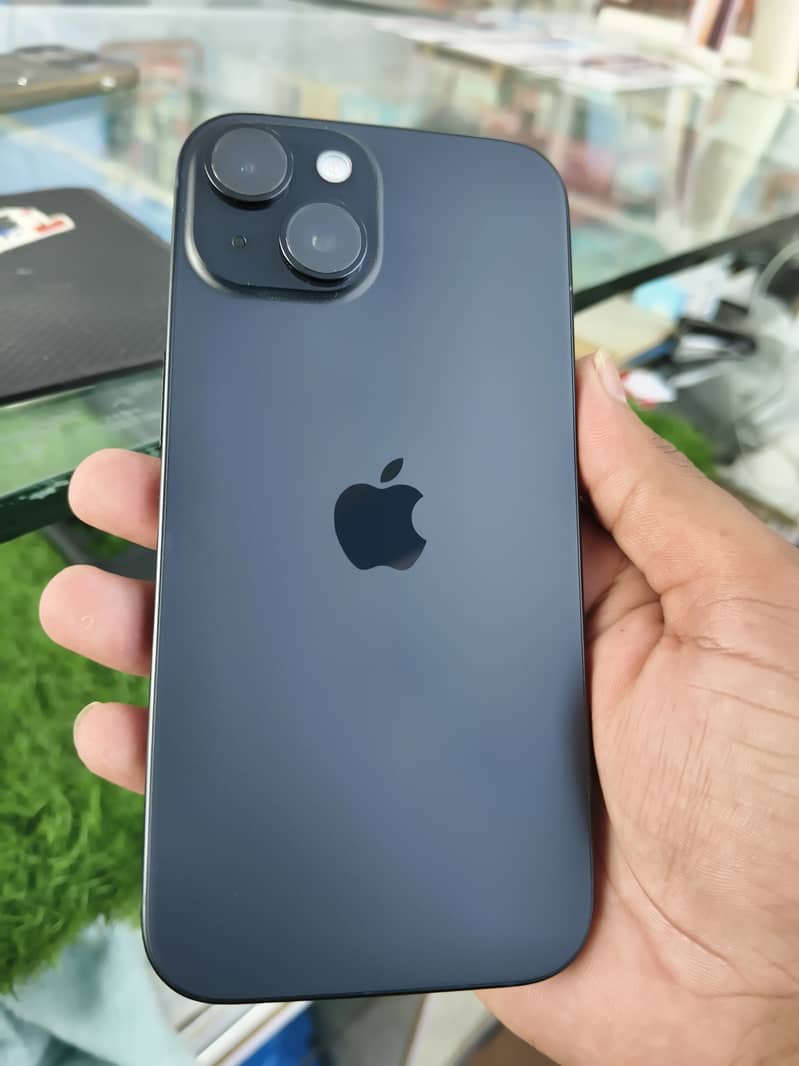 Apple iPhone 15 3